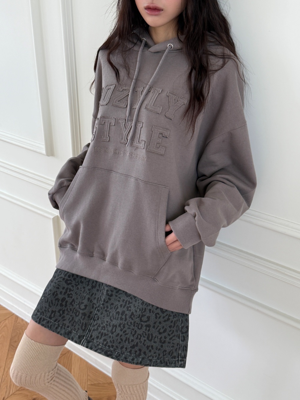 フードパッチオーバーサイズ刺繍長袖Tシャツ | 詳細画像16