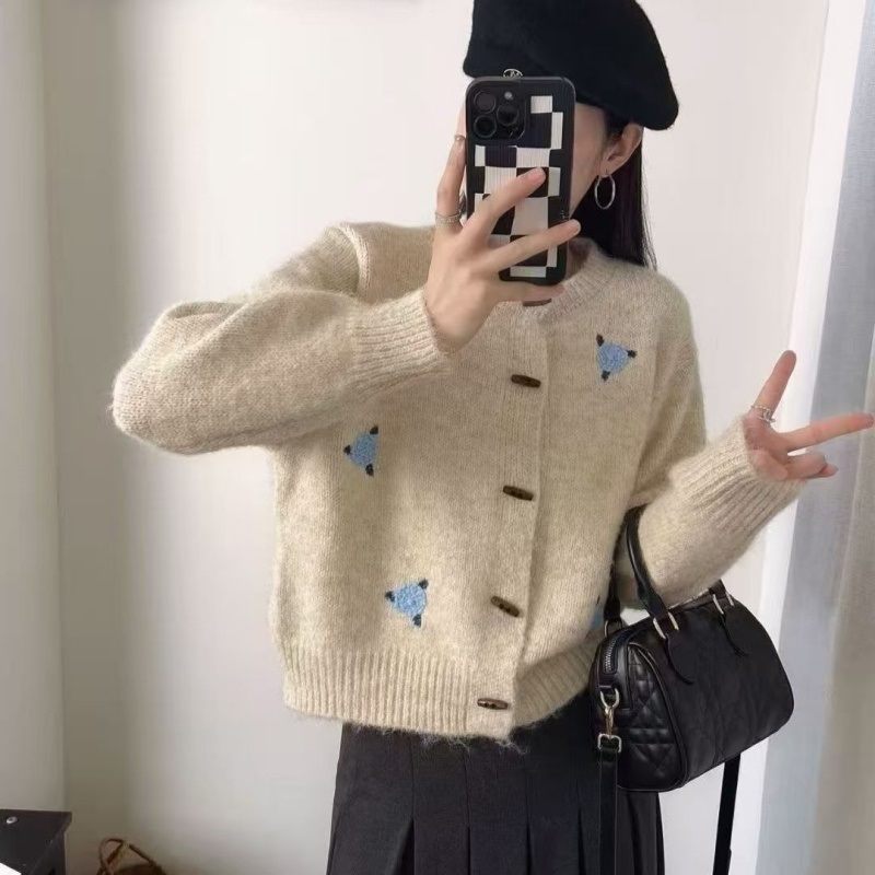 ウール混ラウンドネックトグルボタン刺繍花柄カーディガン | 詳細画像4