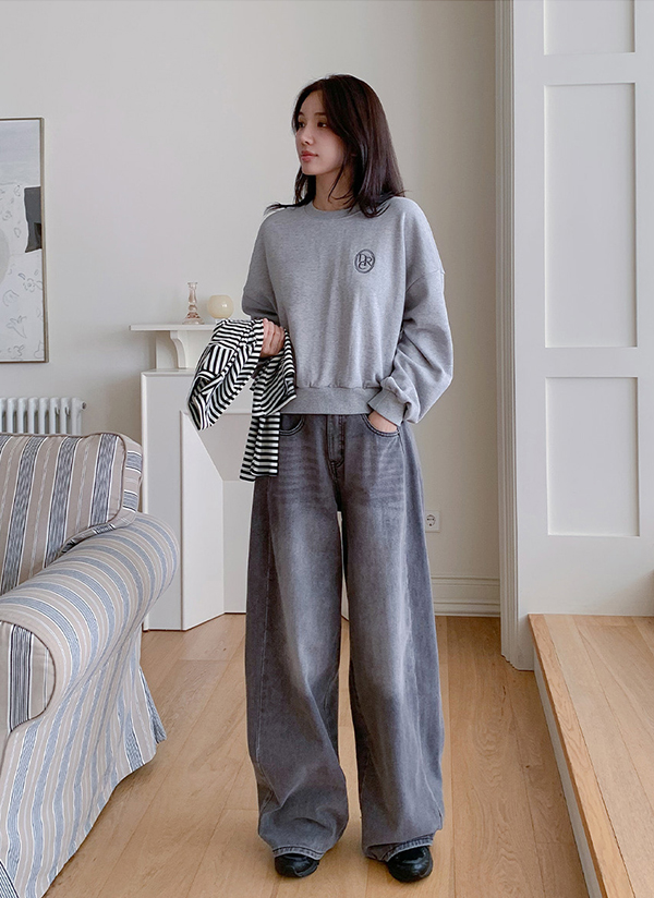 No Problemo スパンコール刺繍 クロップドスウェット ラウンドネッククロップド刺繍スウェット | レディースファッション