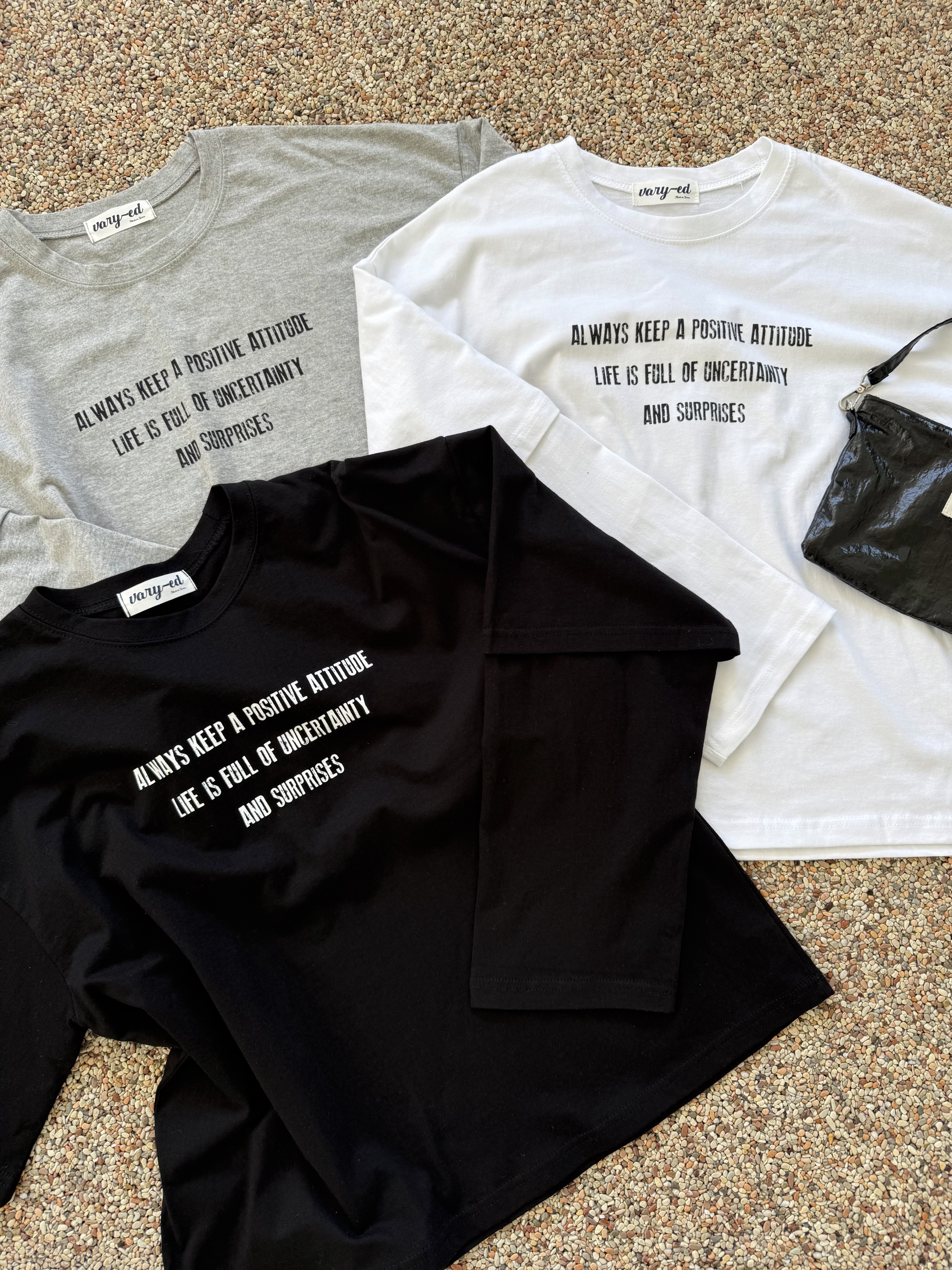 ラウンドネックレイヤード風長袖ロゴTシャツ | 詳細画像15