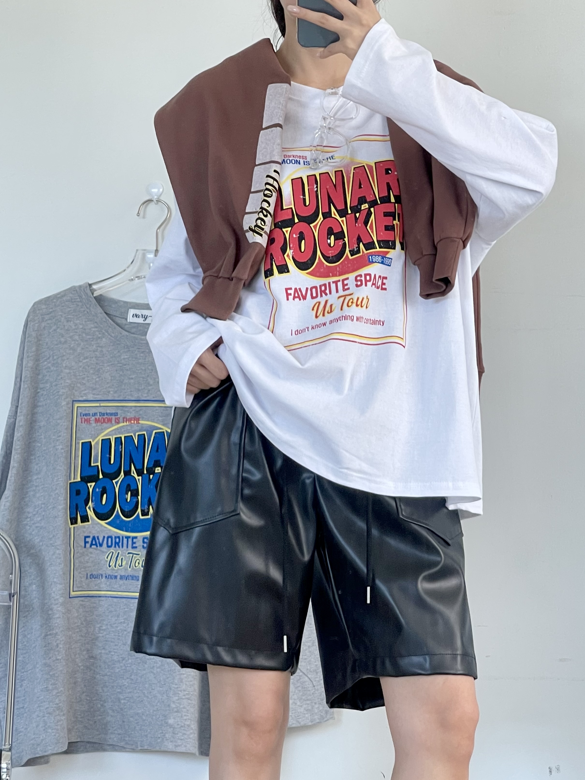 ラウンドネックボクシールーズ長袖ロゴTシャツ | 詳細画像2