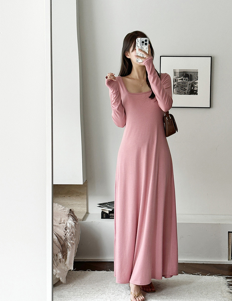 スクエアネックロング長袖フレアAライン無地ワンピース