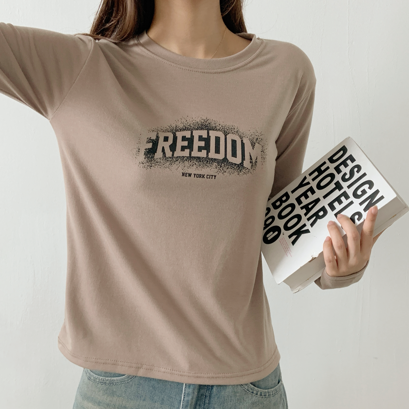 ストレッチラウンドネックスリム長袖ロゴTシャツ | 詳細画像2