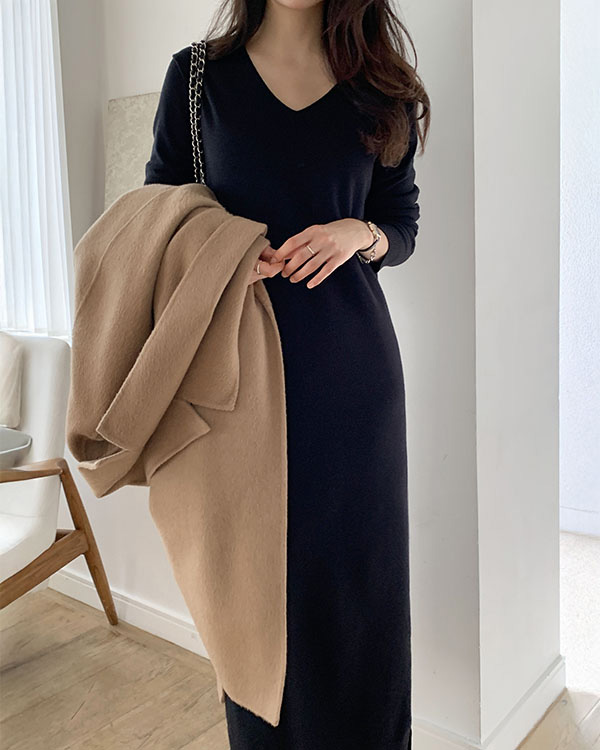 Vネックロングスリット無地ワンピース | レディースファッション通販