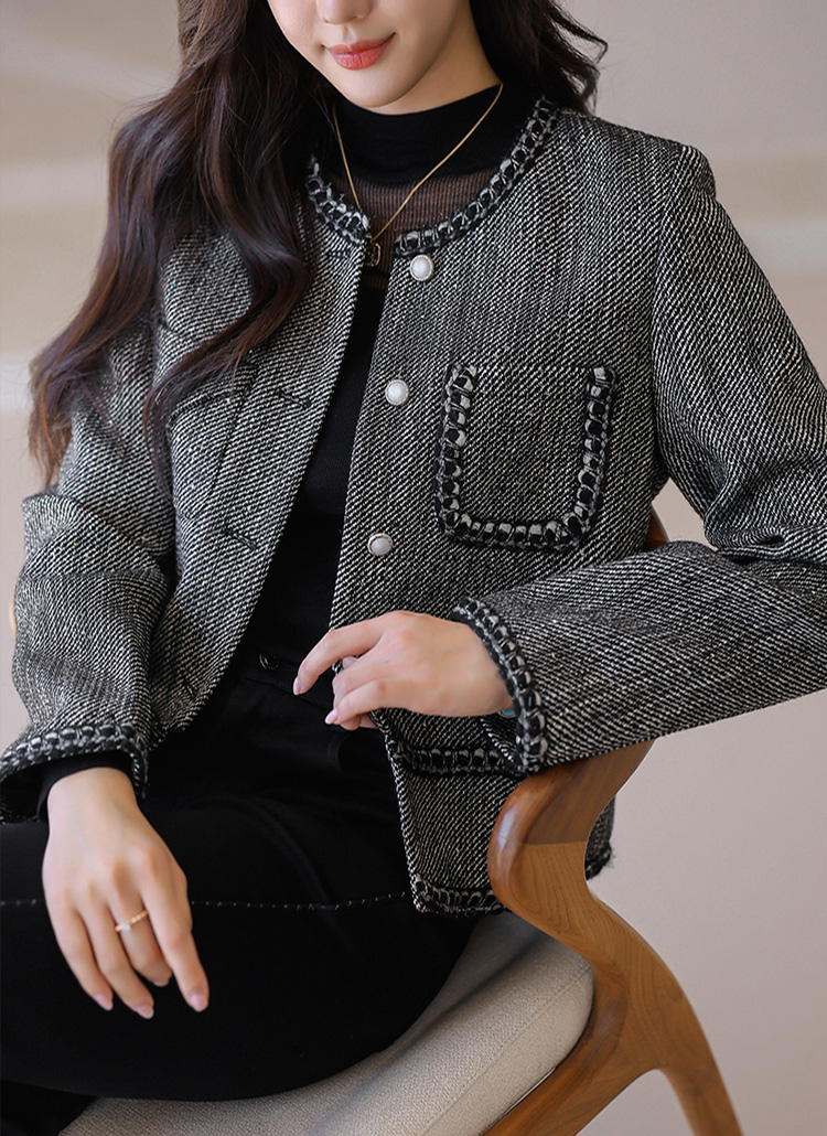 ツイードノーカラーポケットゴールドボタン肩パッドジャケット
