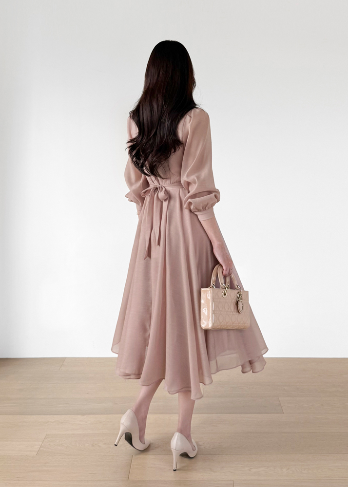 バーバリーロンドン✨ ４４ シルク シフォンワンピース　パフスリーブ バーバリーロンドン✨ 44 シルク シフォンワンピース パフスリーブ