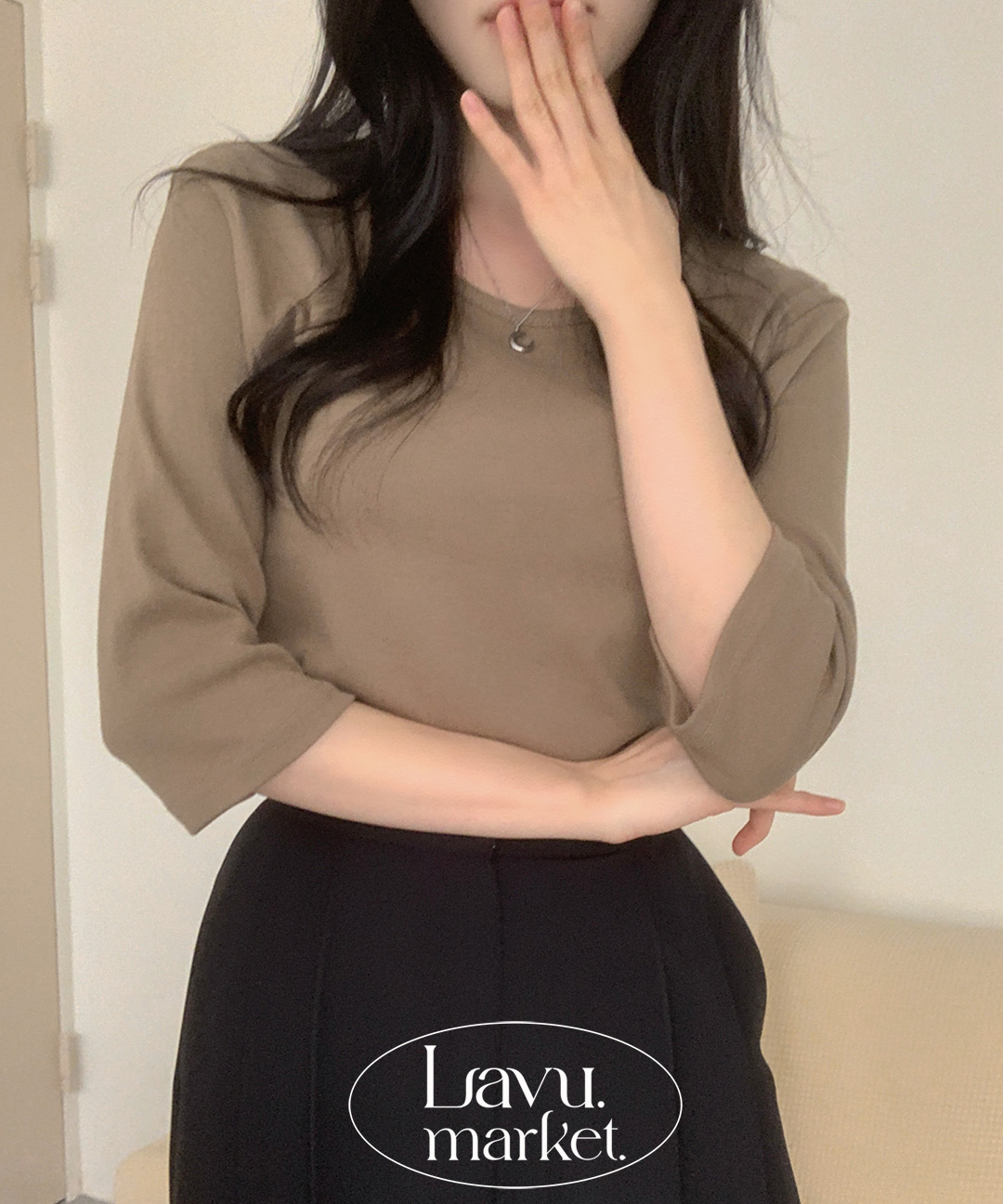 ストレッチソフトUネックスリム7分袖セミクロップドTシャツ