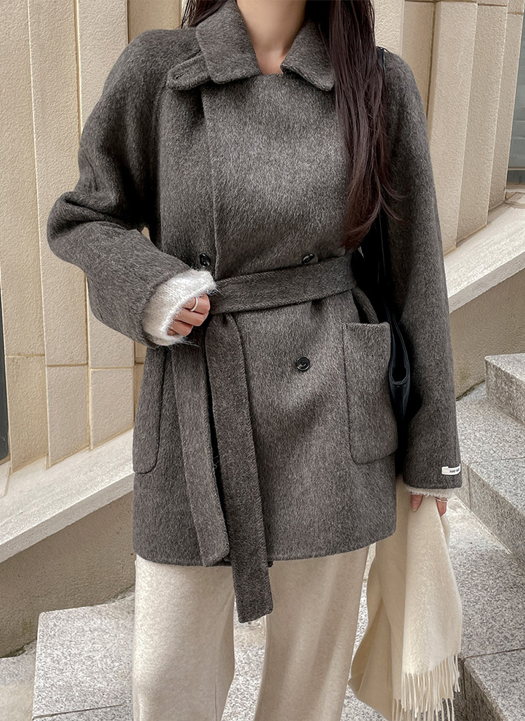 ベルト付ハイネックルーズ長袖ダブルボタンこんにちはコート