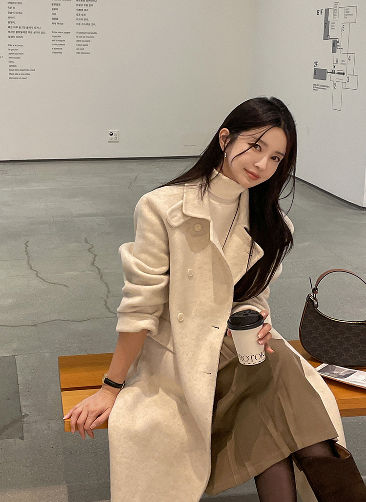 極美品　ソブ　ウールロングコート　アイボリー　ベルト付き　くるみボタン　M相当 ベルト付ウール混ボタンカラーハイネックロングルーズ長袖コート