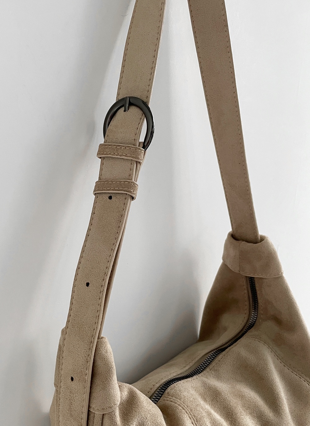 スエード調ハーフムーンショルダーバッグ | DHOLIC | 詳細画像27
