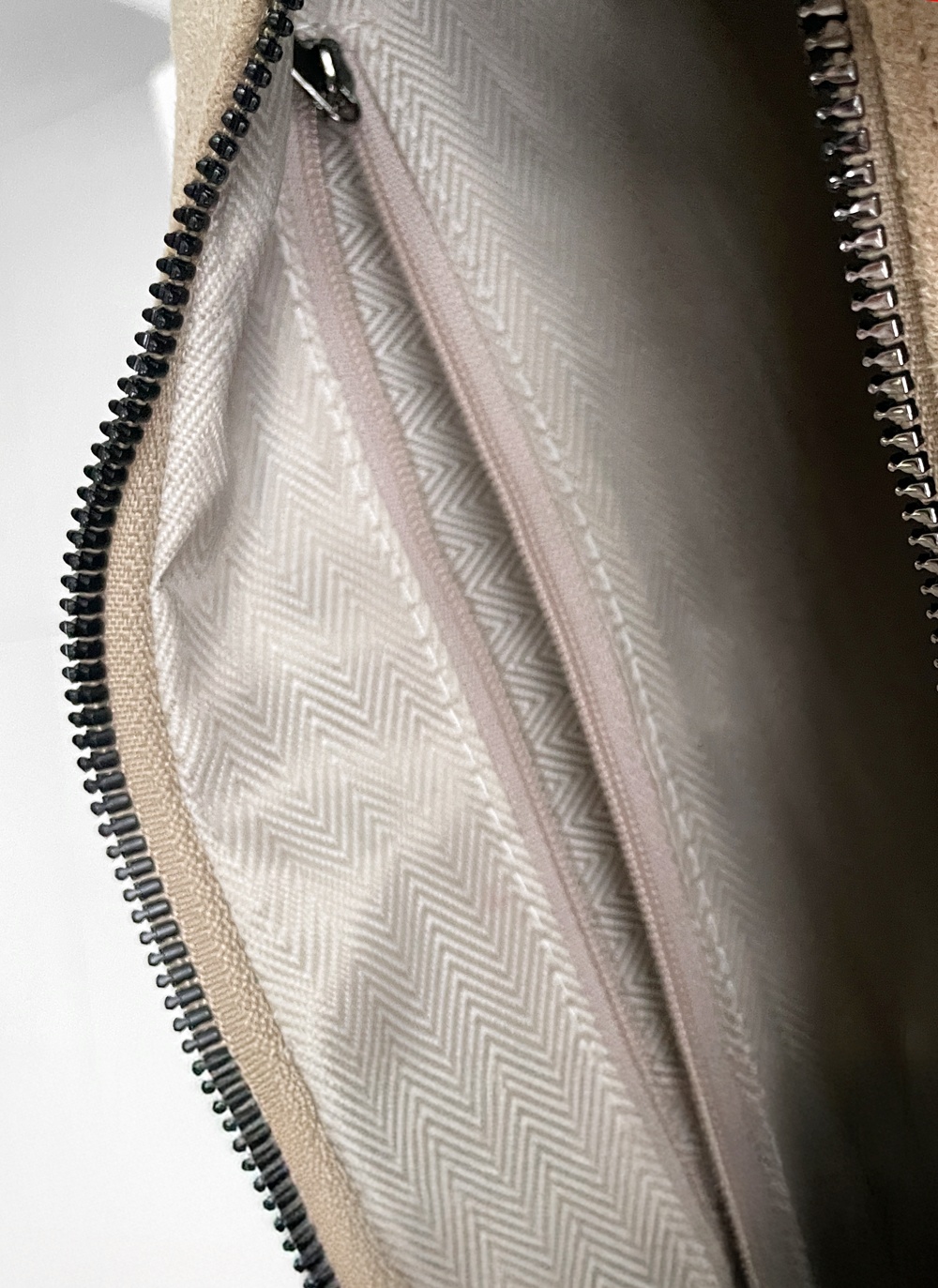 スエード調ハーフムーンショルダーバッグ | DHOLIC | 詳細画像28