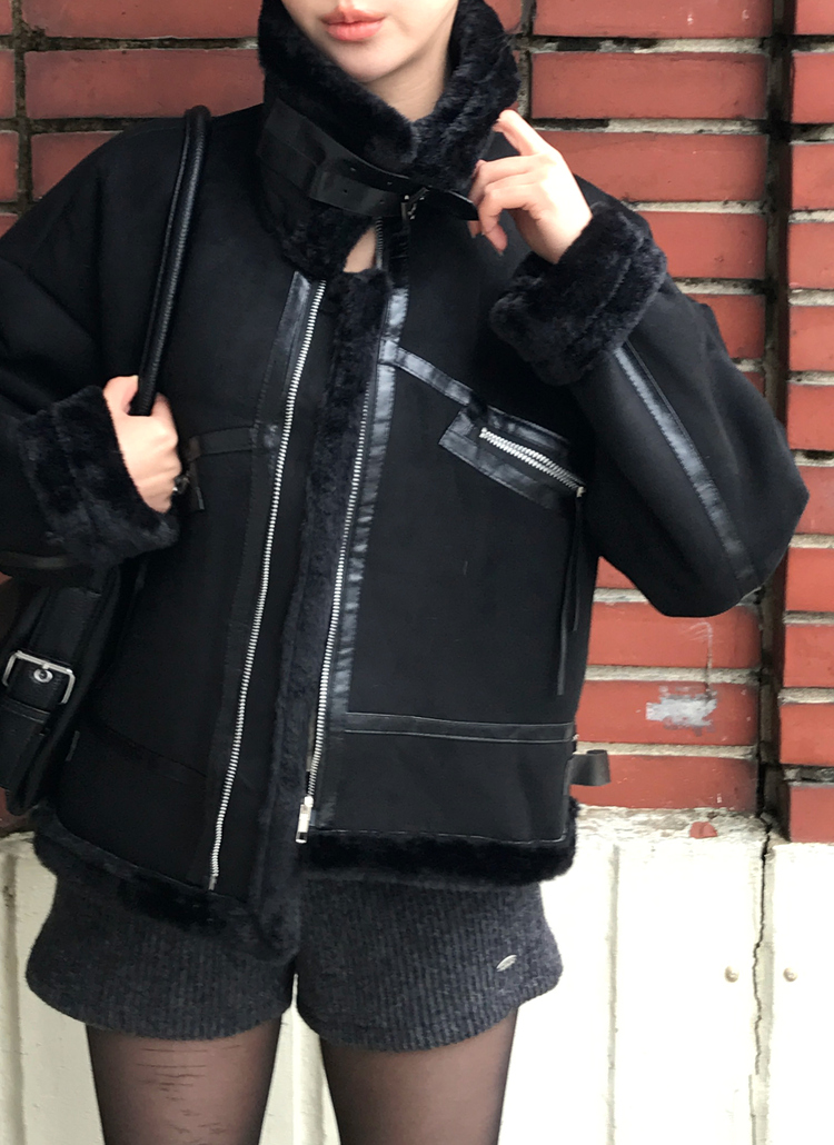 ファー裏地スエード調ジップアップハイネックバックルジャケット