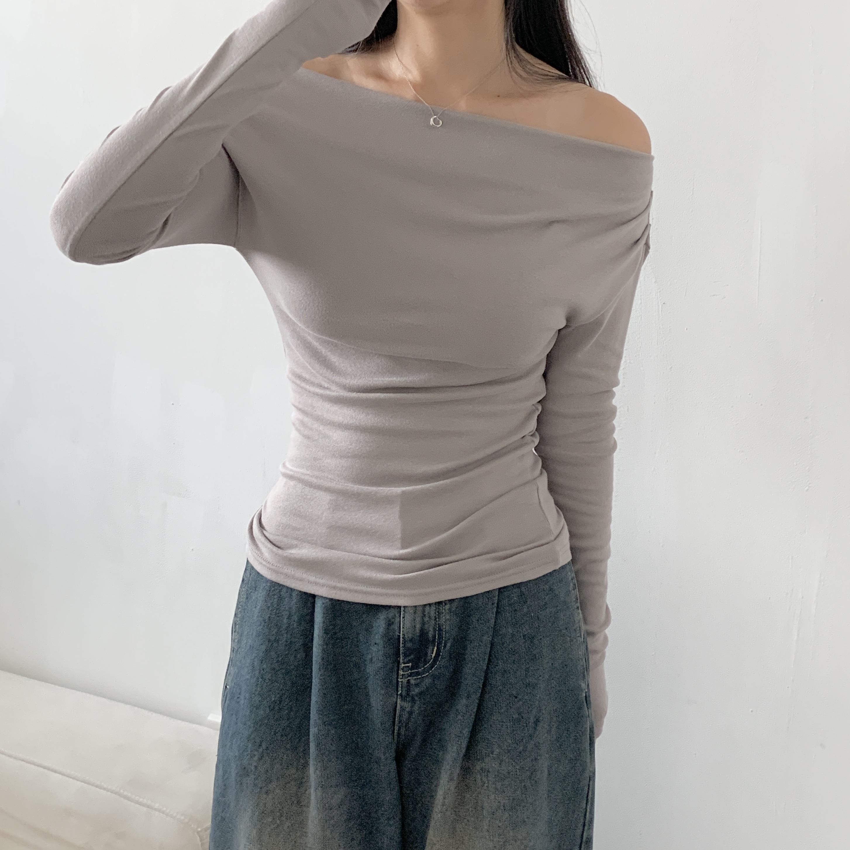オフショルダー長袖無地Tシャツ | 詳細画像10