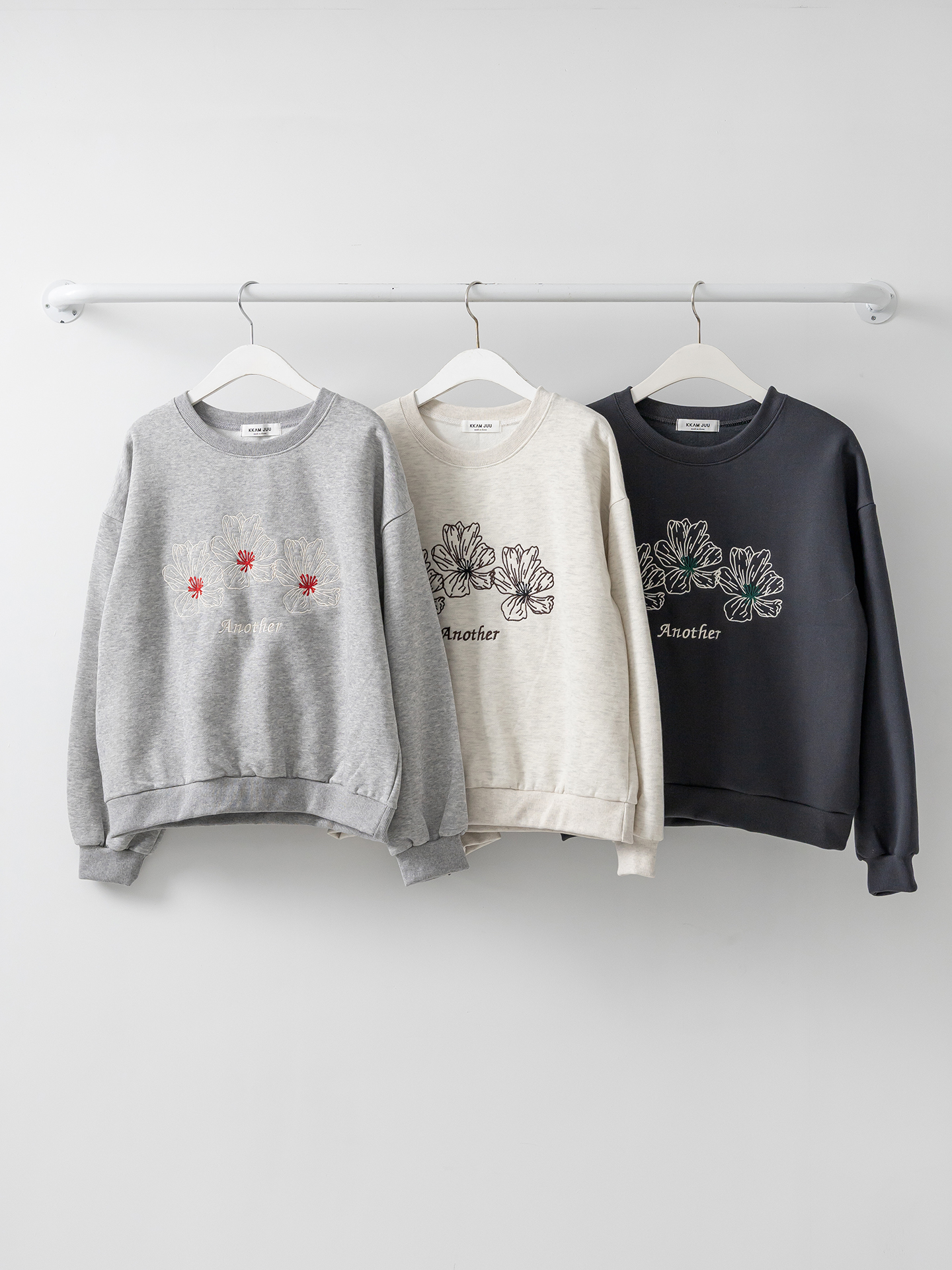 起毛裏地ラウンドネックルーズ長袖刺繍スウェット | 詳細画像33