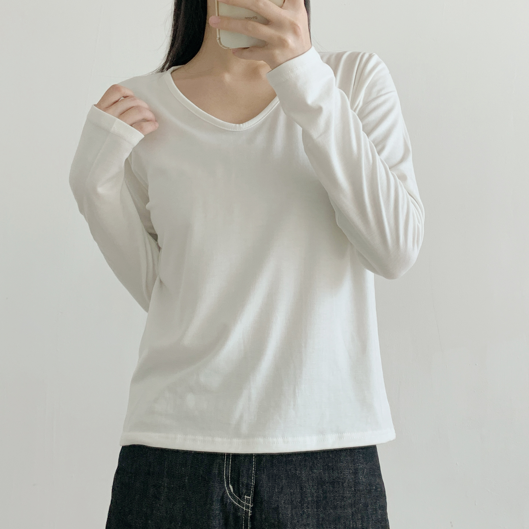 ピーチ起毛VネックベーシックTシャツ | 詳細画像2