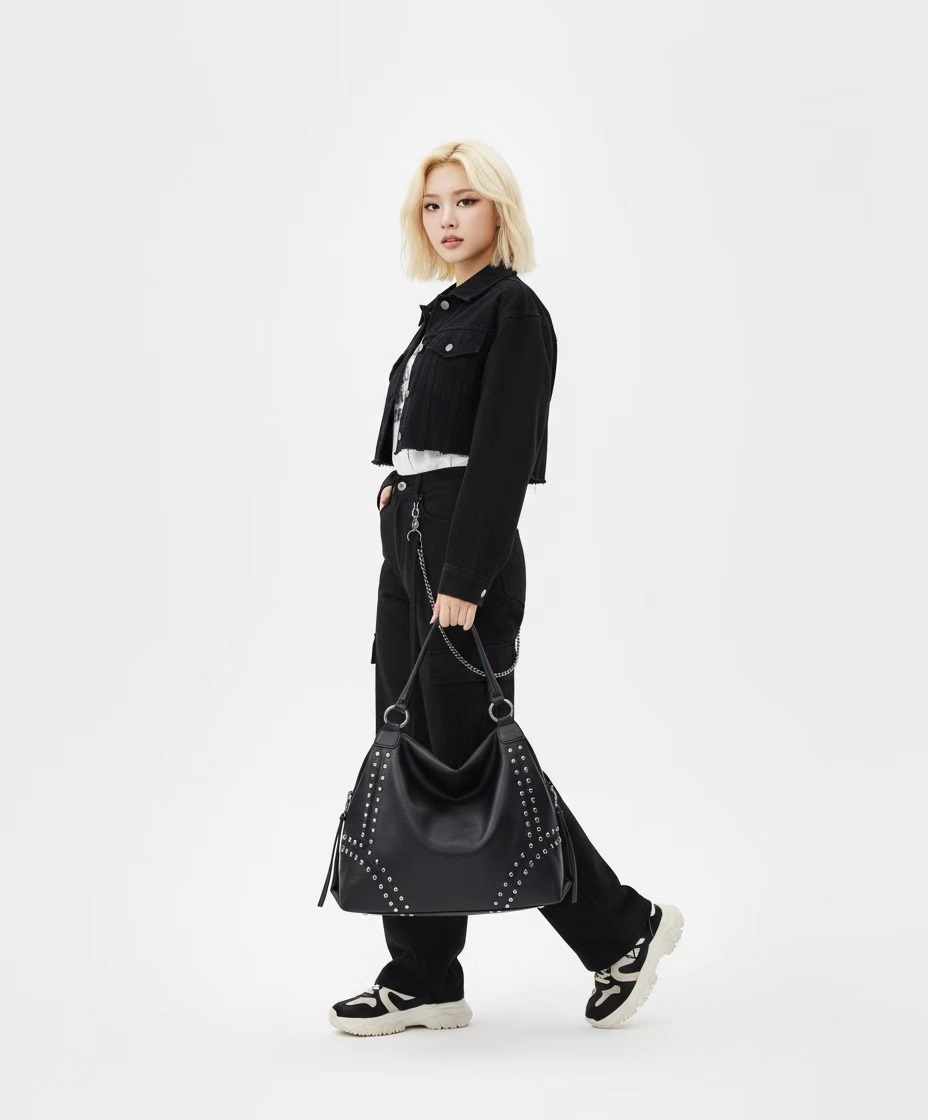 レザー調ラインスタッズショルダーバッグ | 詳細画像6