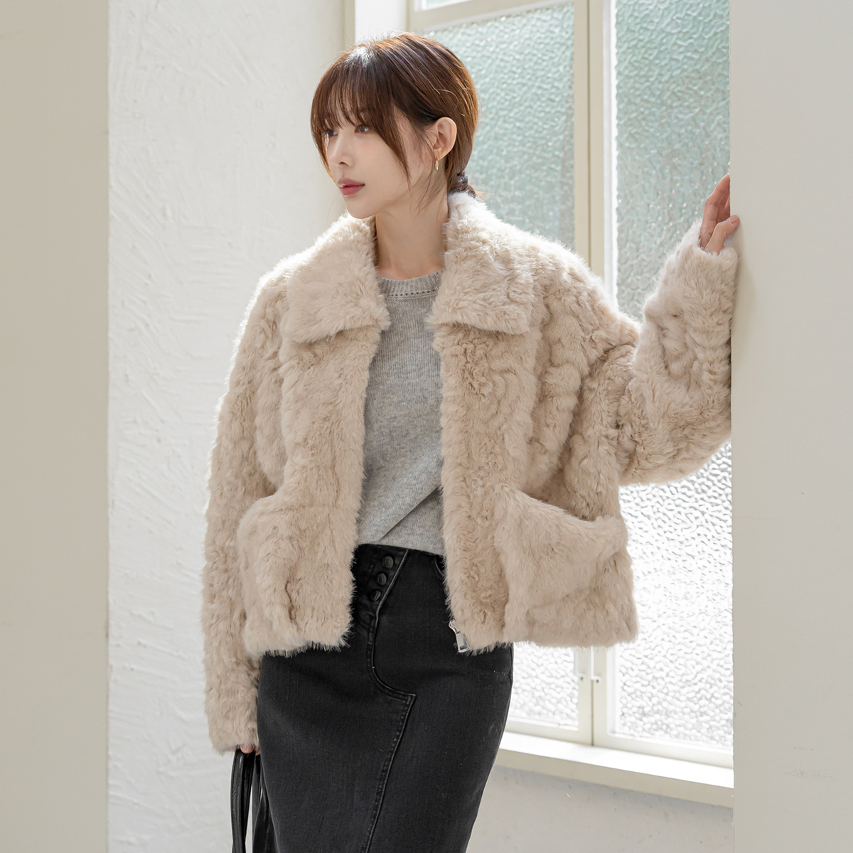ベージュ ファー付きジャケット エコファーカラーポケットジップアップジャケット | レディース