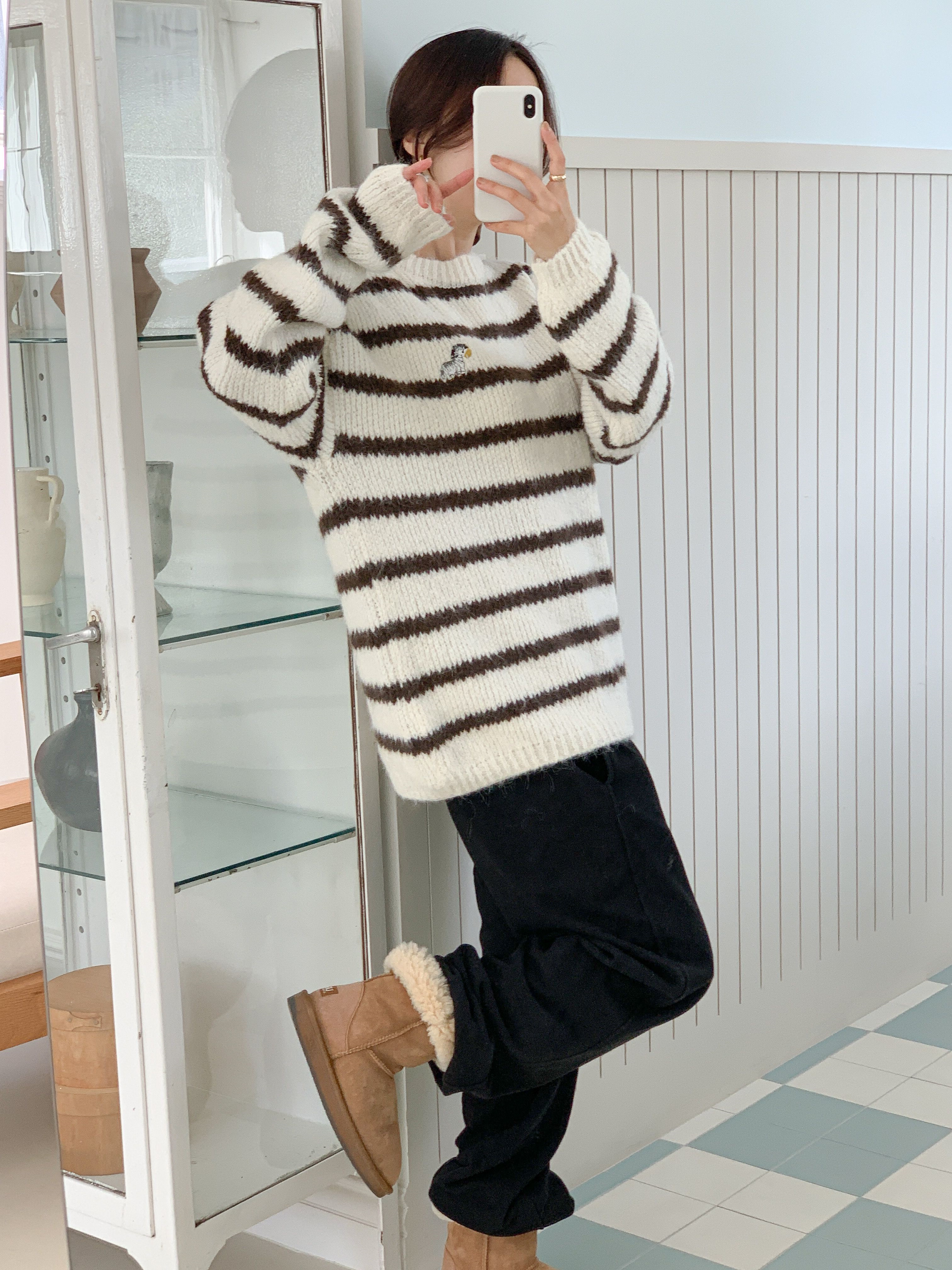 ラウンドネック刺繍ボーダーニット | 詳細画像3