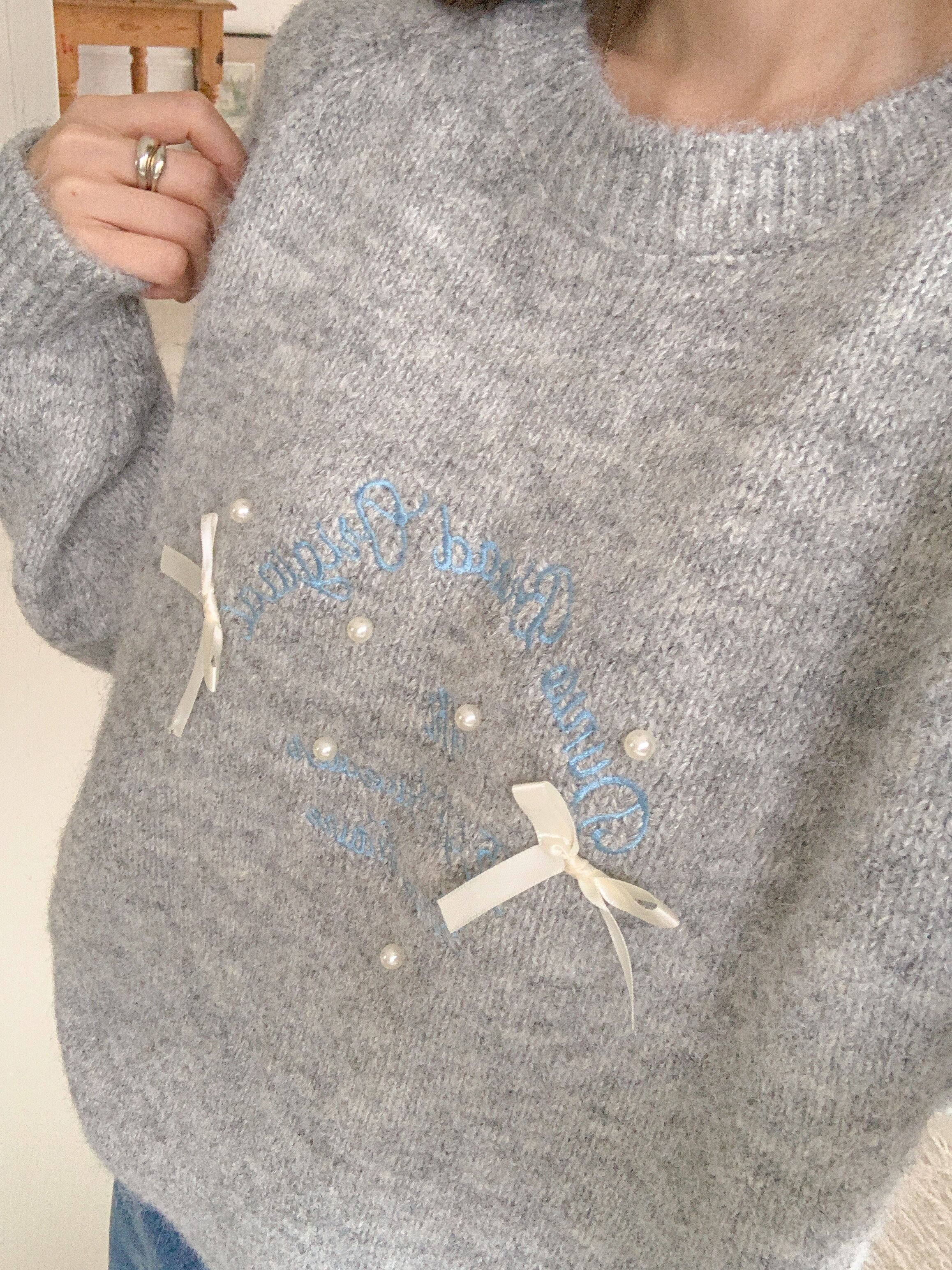 ラウンドネック刺繍リボン柄ニット | 詳細画像4