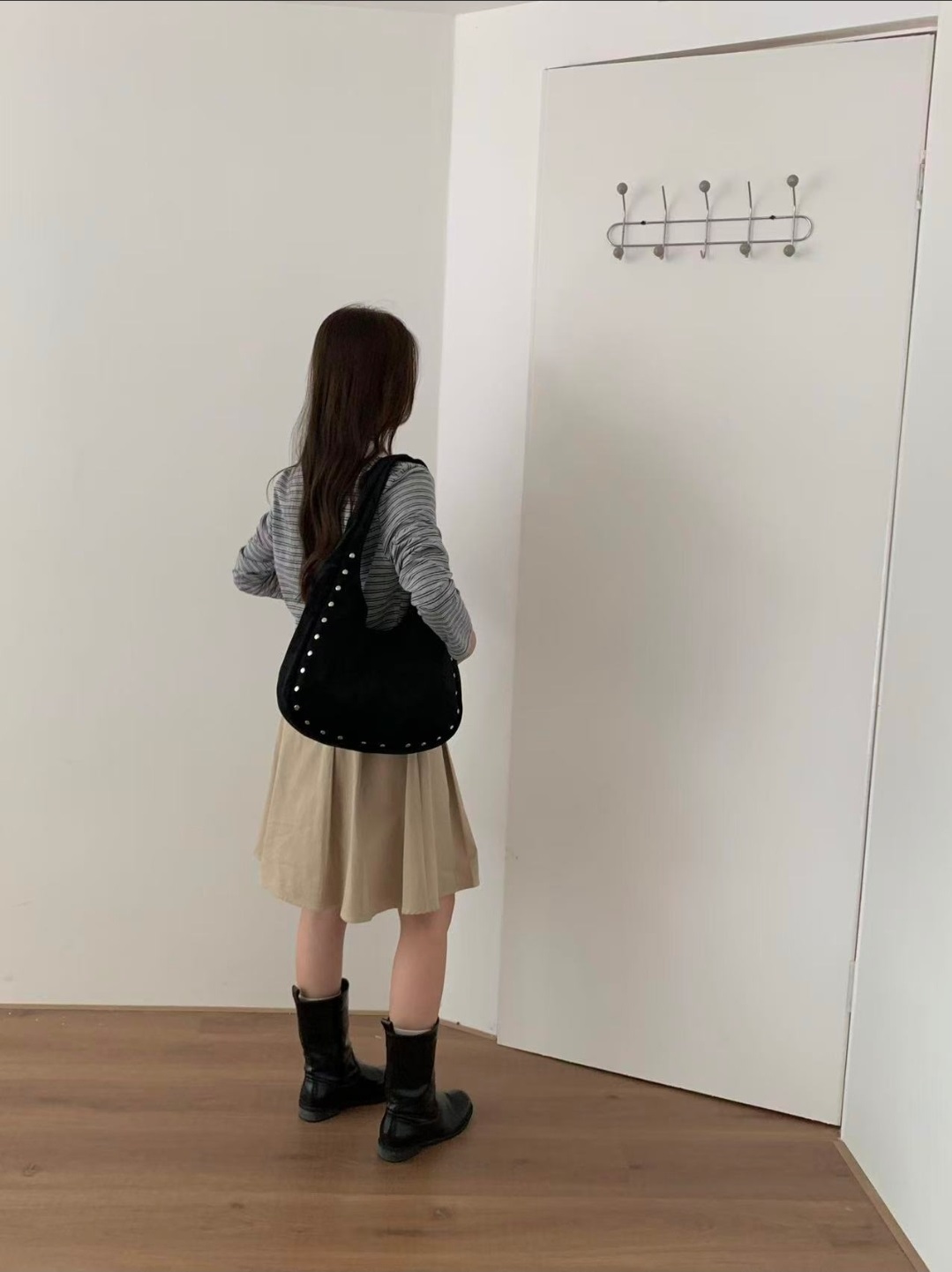 スエード調スタッズトートバッグ | 詳細画像3