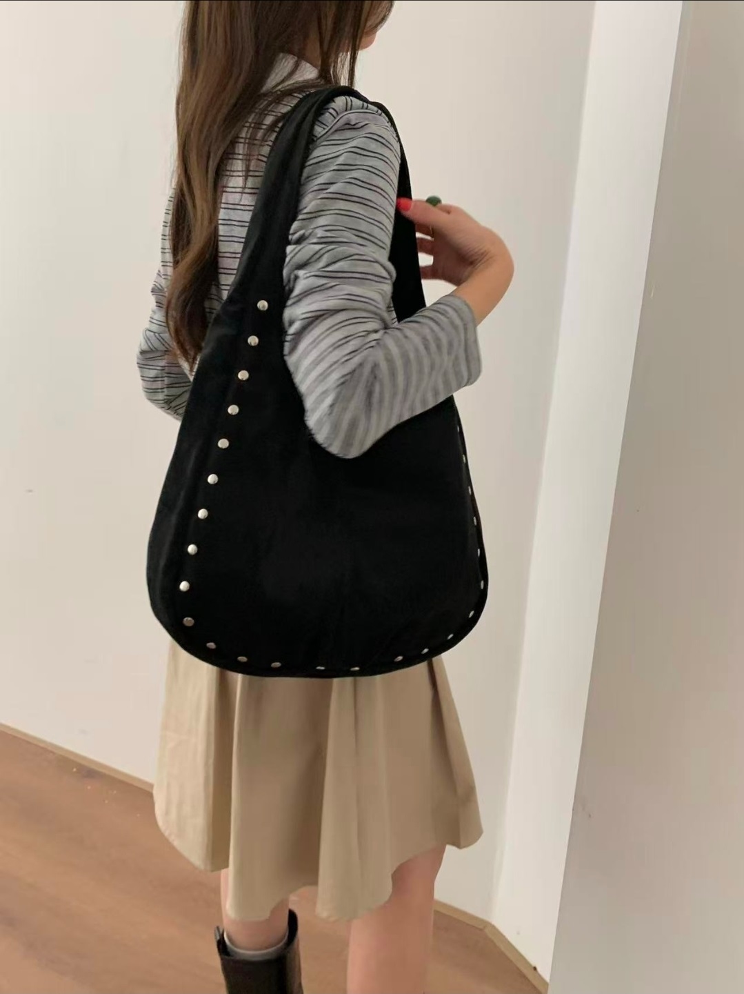 スエード調スタッズトートバッグ | 詳細画像6