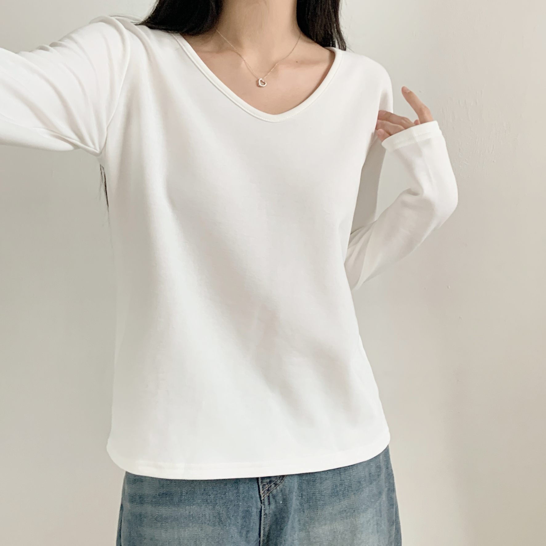 裏起毛Vネック長袖無地カラーTシャツ | 詳細画像6