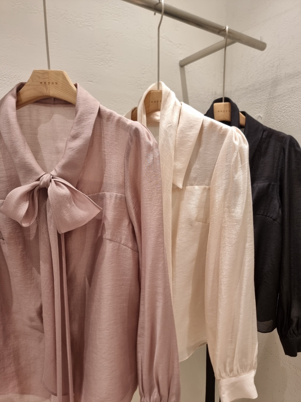 ボウタイ付カラースリム長袖ブラウス | 詳細画像19