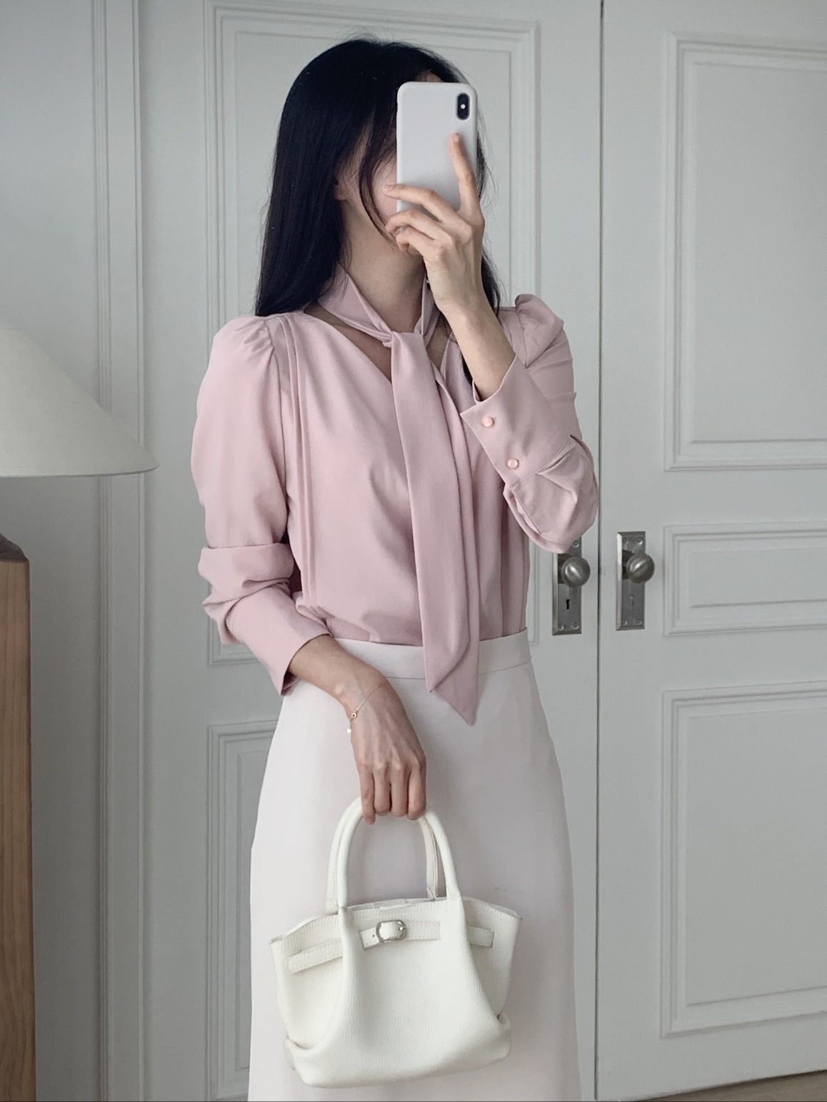 ボタンVネックピンタック長袖スカーフネックブラウス | 詳細画像9