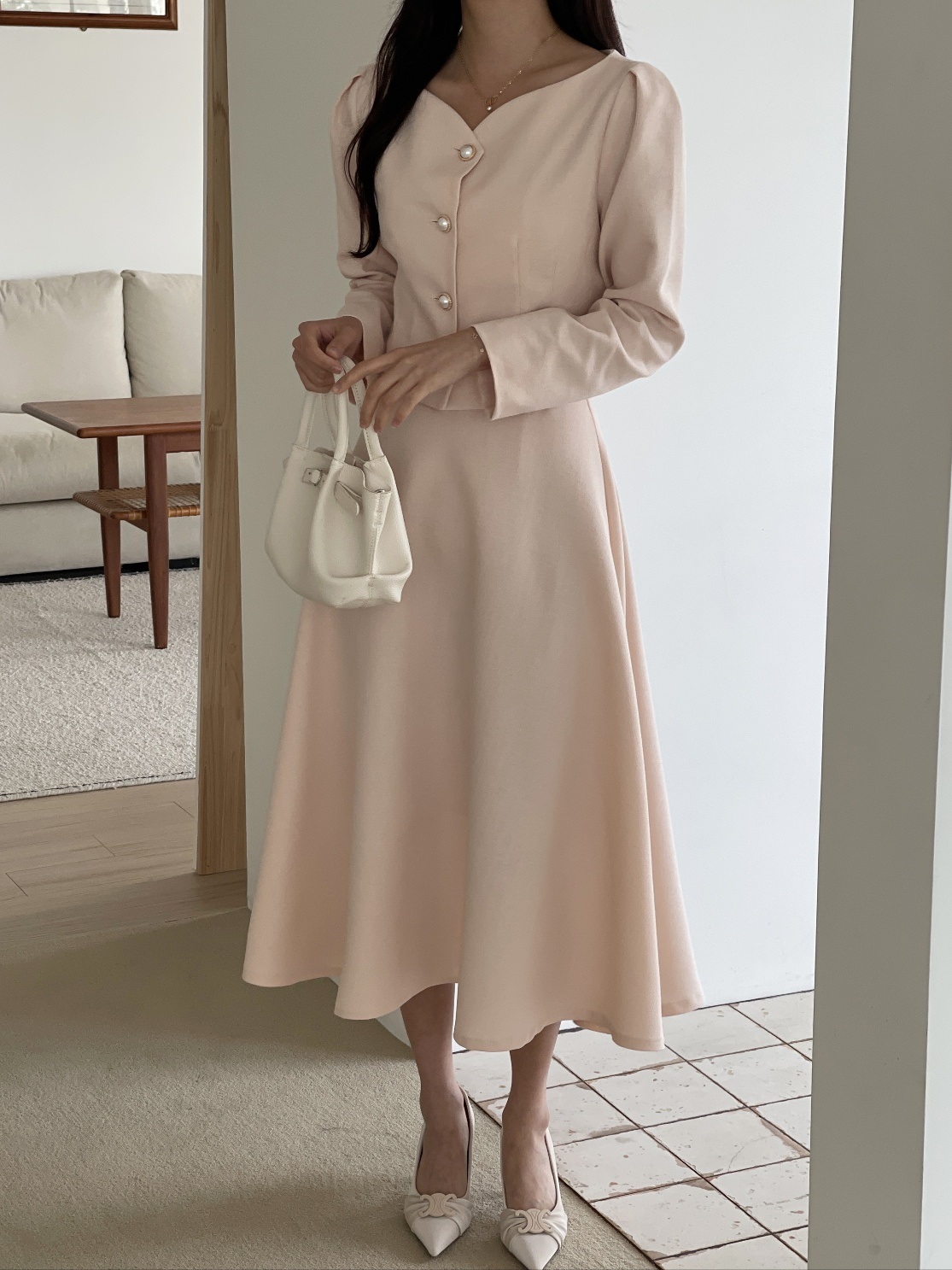 ハートネックパール調ボタンクロップドロングフレアセットアップ | 詳細画像11