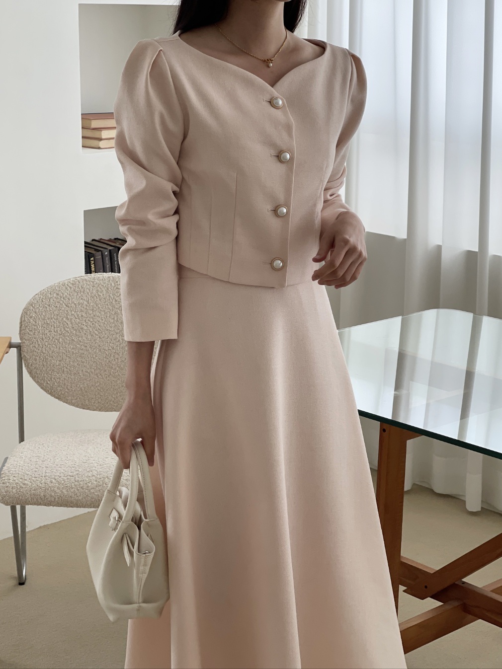 ハートネックパール調ボタンクロップドロングフレアセットアップ | 詳細画像13