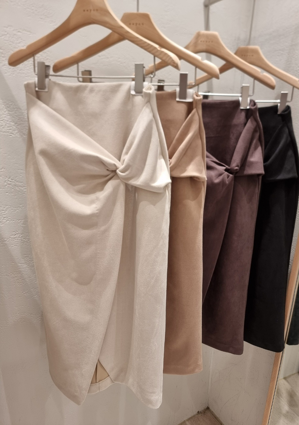 スエード調シャーリングツイストHライン(ロング丈)スカート | 詳細画像21