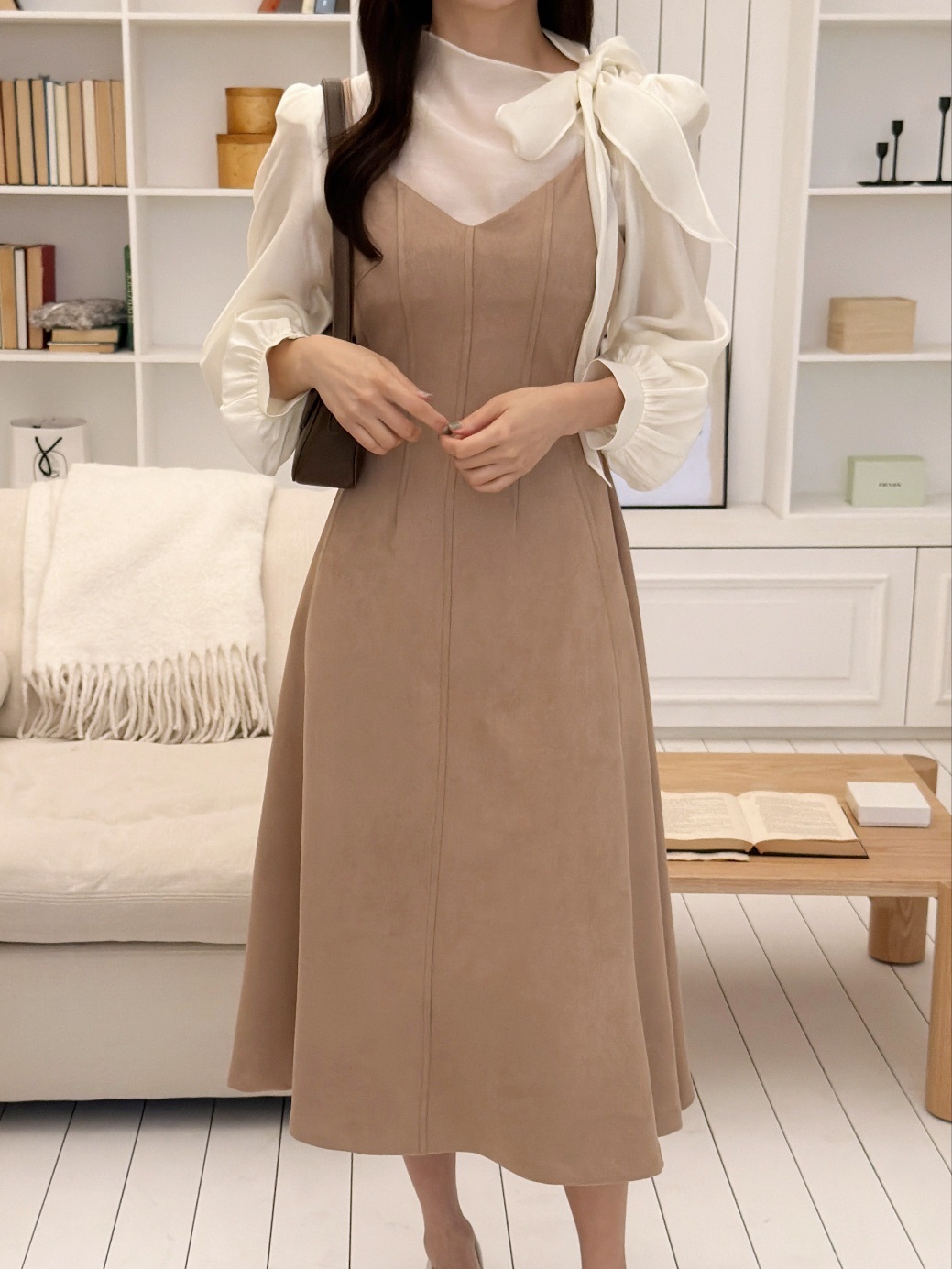 スエード調Vネックラインフレアワンピース | 詳細画像11