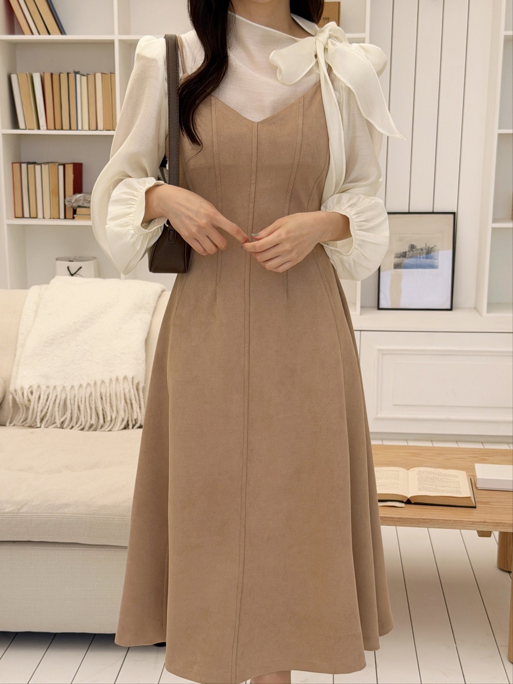 スエード調Vネックラインフレアワンピース | 詳細画像12