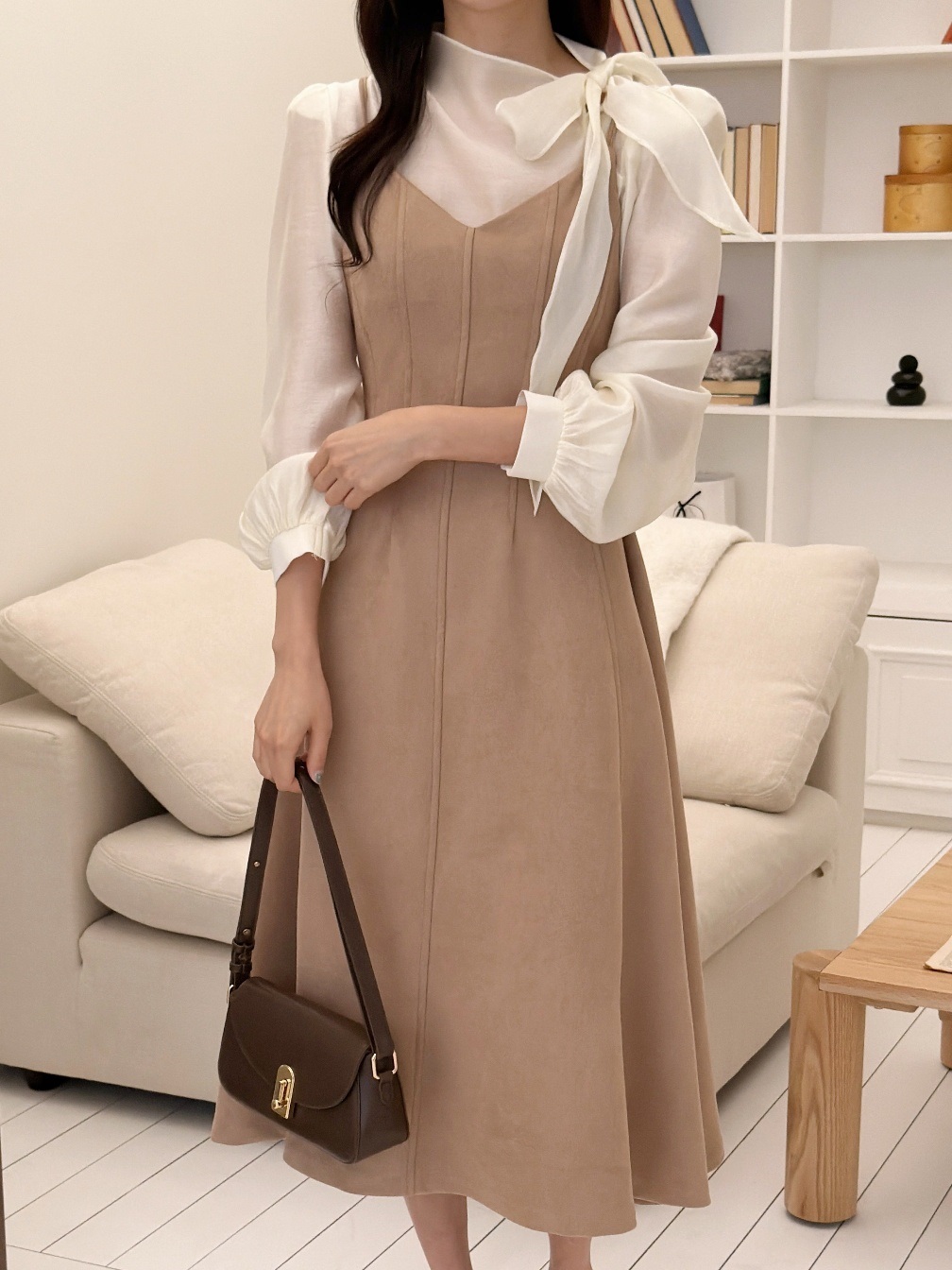 スエード調Vネックラインフレアワンピース | 詳細画像15