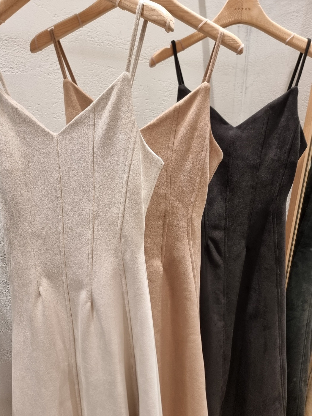 スエード調Vネックラインフレアワンピース | 詳細画像21