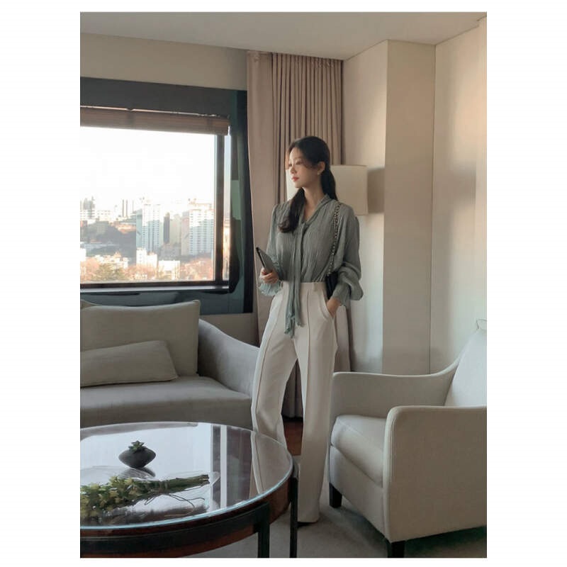 ボウタイVネックフリルリンクルブラウス | 詳細画像3