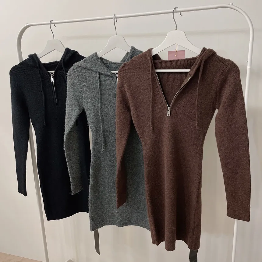 リブフードミニジップアップスリムワンピース | mirangmirang | 詳細画像24