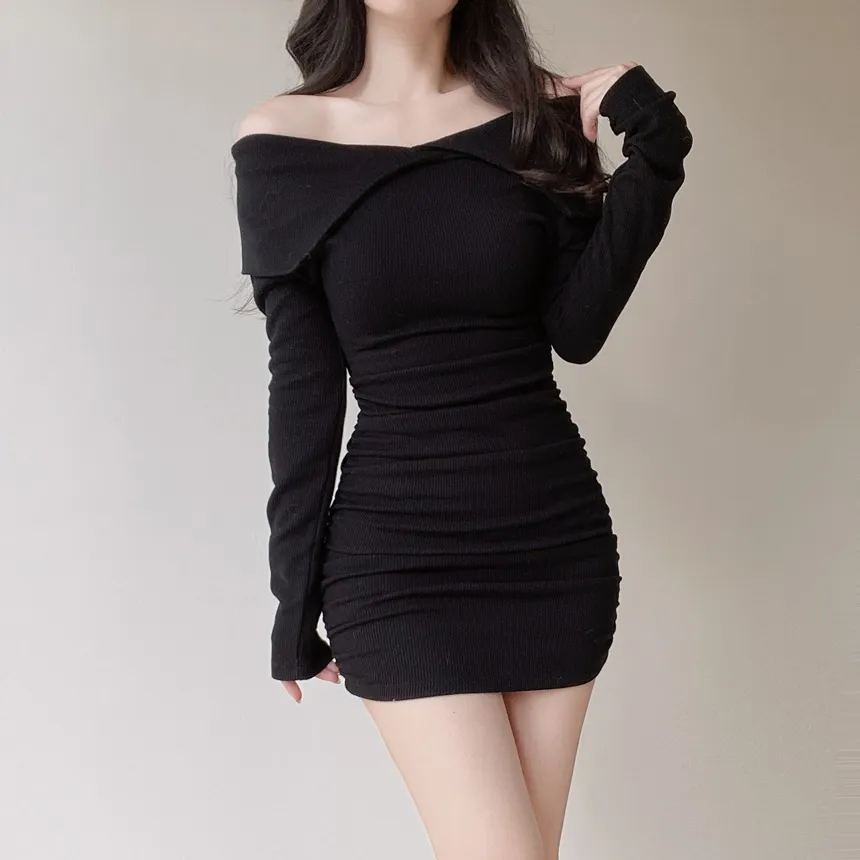 リブオフショルダーシャーリングミニワンピース | mirangmirang | 詳細画像15