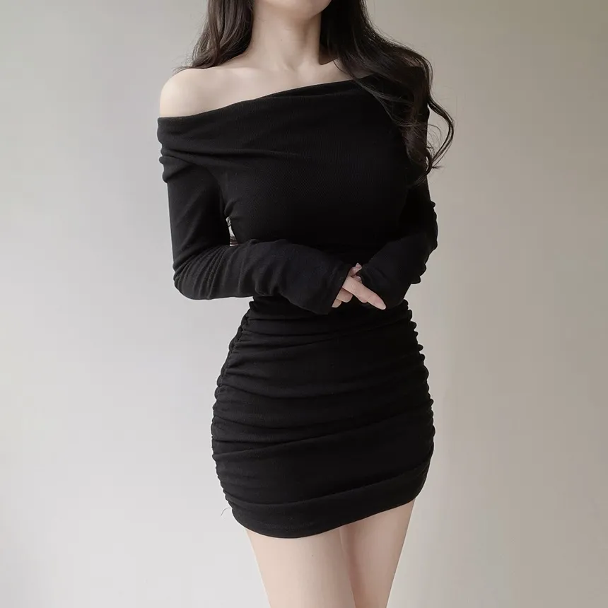 ドレープシャーリングミニオフショルダー無地ワンピース | mirangmirang | 詳細画像25