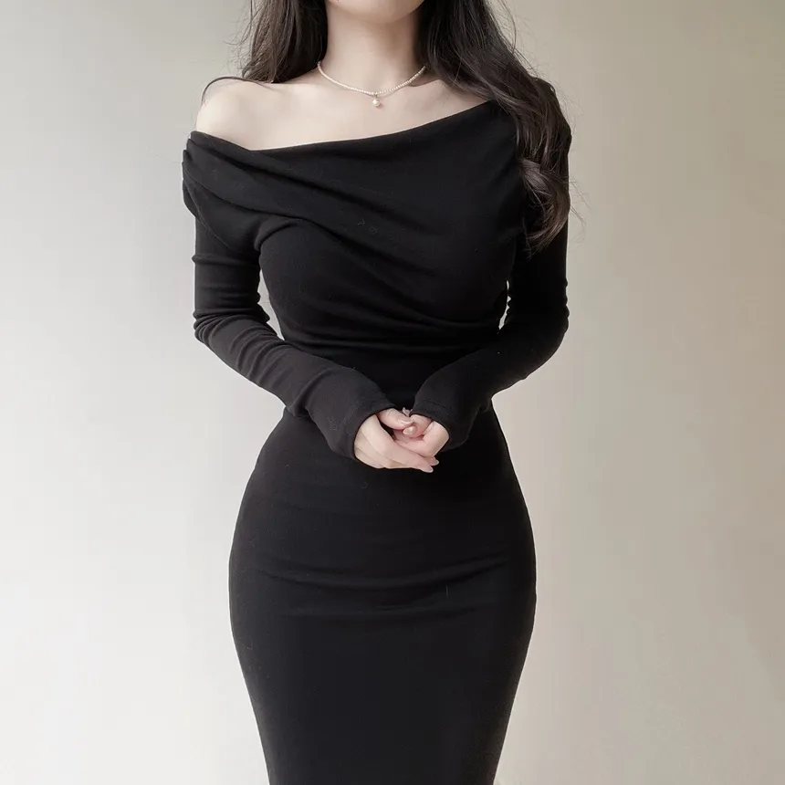 ドレープスリムロングオフショルダー無地ワンピース | mirangmirang | 詳細画像15