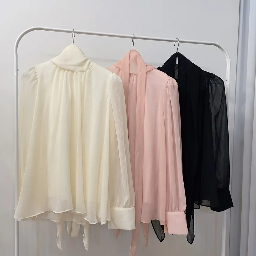 ストラップ付ハイネックスカーフネックシャーリングブラウス | mirangmirang | 詳細画像19