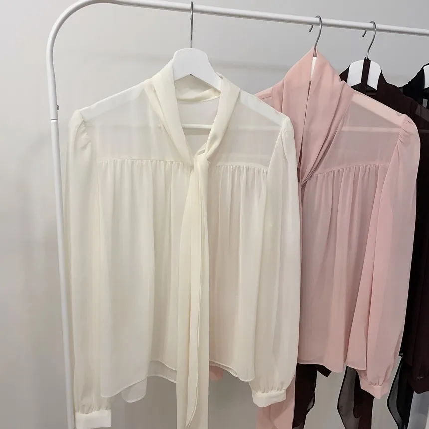 シースルースカーフネックシャーリングブラウスアンサンブル | mirangmirang | 詳細画像35