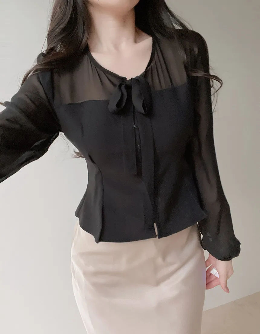 ラウンドネックボタンリボンブラウス | mirangmirang | 詳細画像12