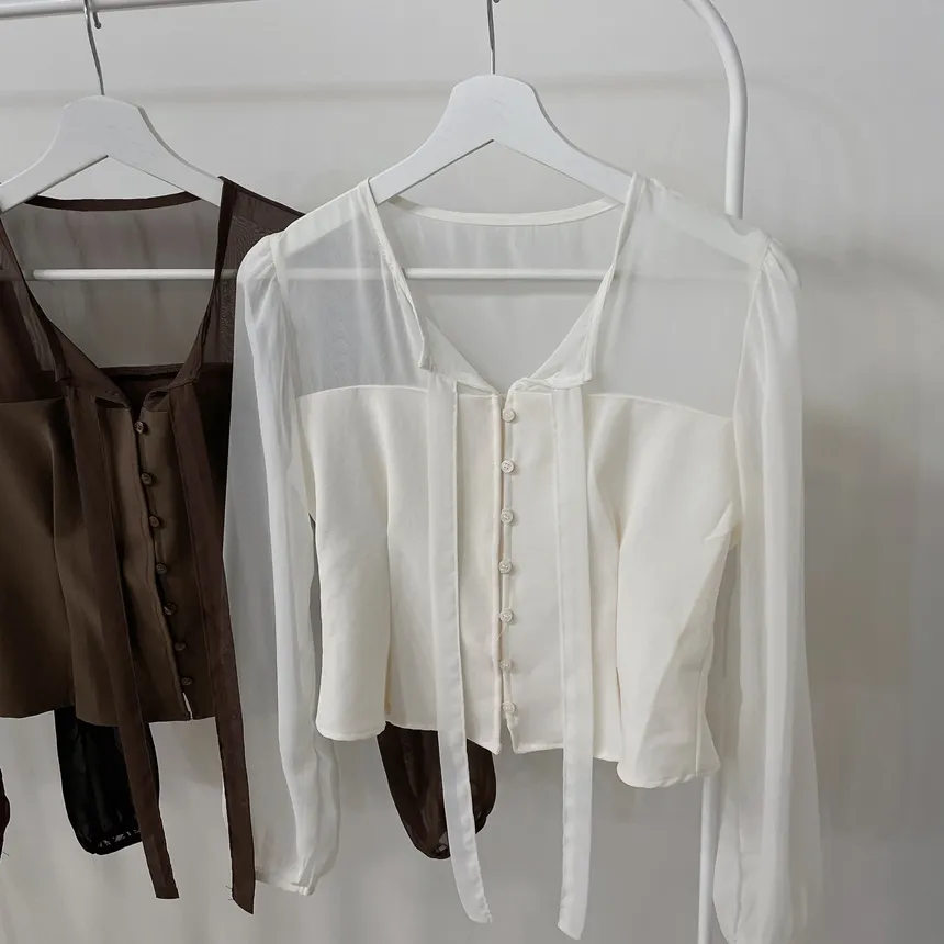 ラウンドネックボタンリボンブラウス | mirangmirang | 詳細画像17