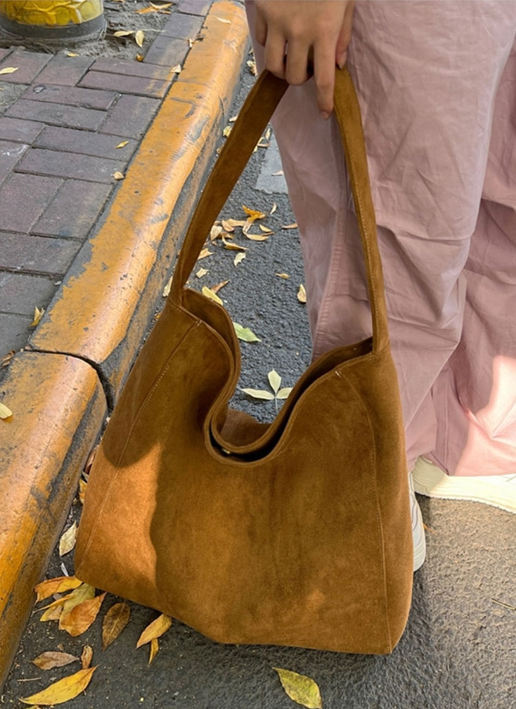 スエード調ビッグショルダーバッグ | レディースファッション通販 - DHOLIC