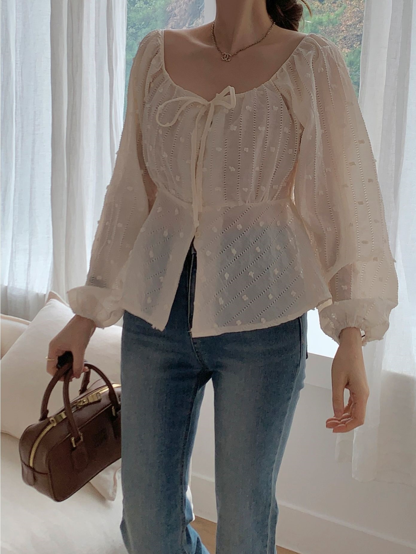 シースルーパンチングリボンスクエアネックバルーンブラウス | 詳細画像10