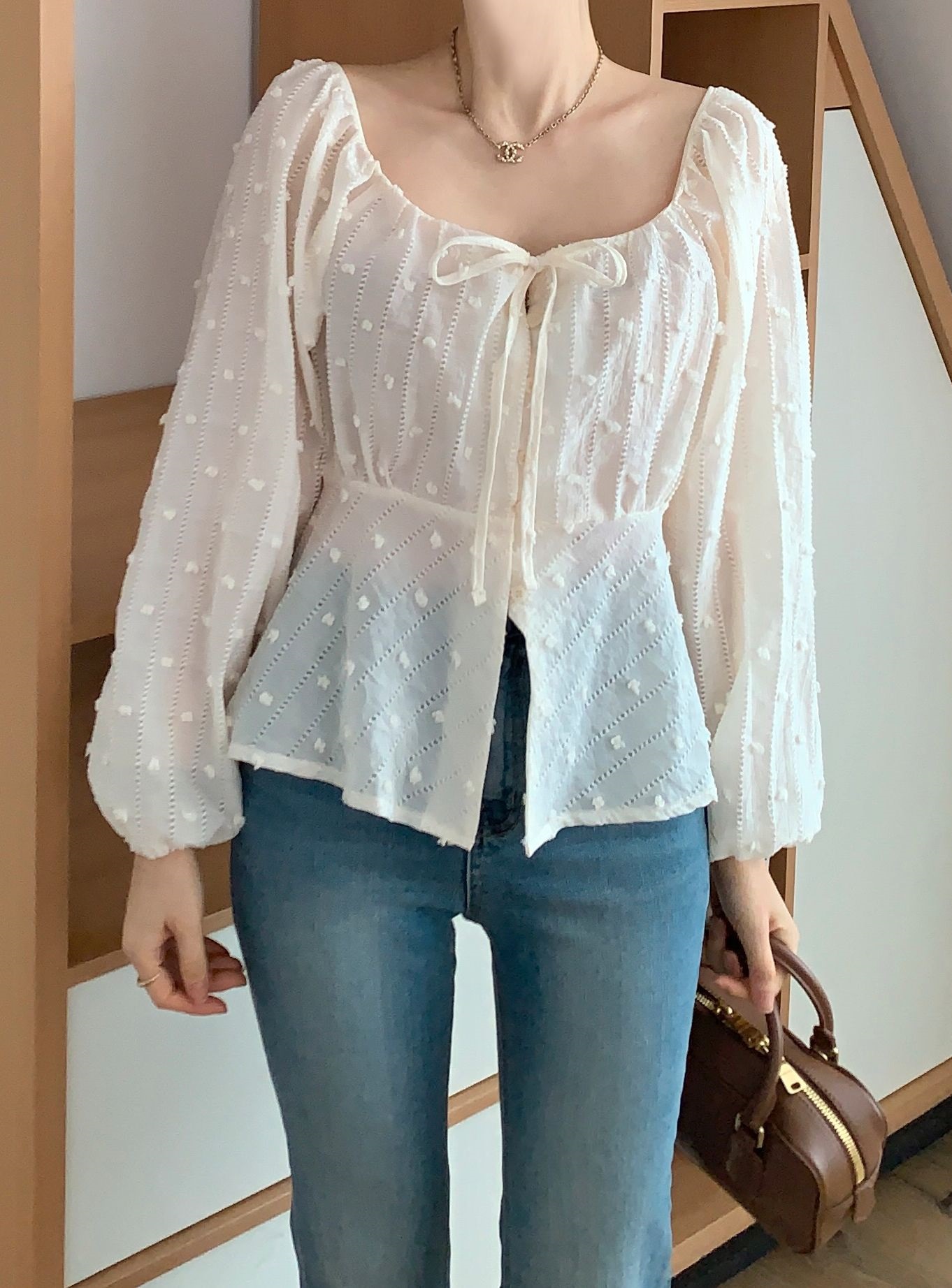 シースルーパンチングリボンスクエアネックバルーンブラウス | 詳細画像11