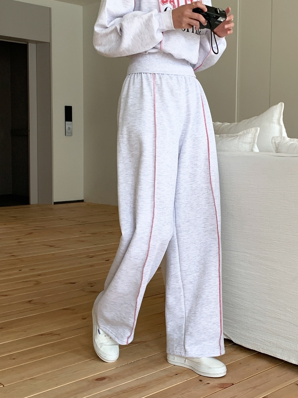 起毛裏地ラウンドネックウエストゴム長袖ワイドロゴセットアップパンツスウェット | 詳細画像14