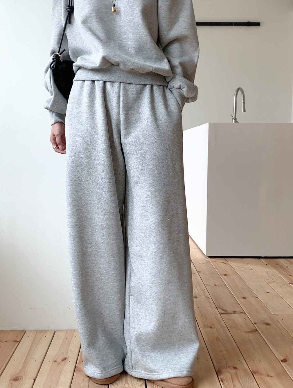 起毛裏地ワンショルダースリットウエストゴムアンバランス長袖ワイドセットアップパンツスウェットトレーニング | 詳細画像6