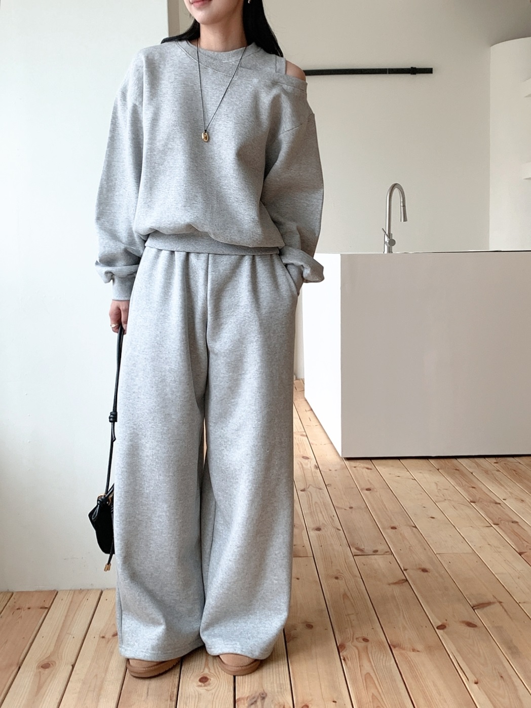 起毛裏地ワンショルダースリットウエストゴムアンバランス長袖ワイドセットアップパンツスウェットトレーニング | 詳細画像5